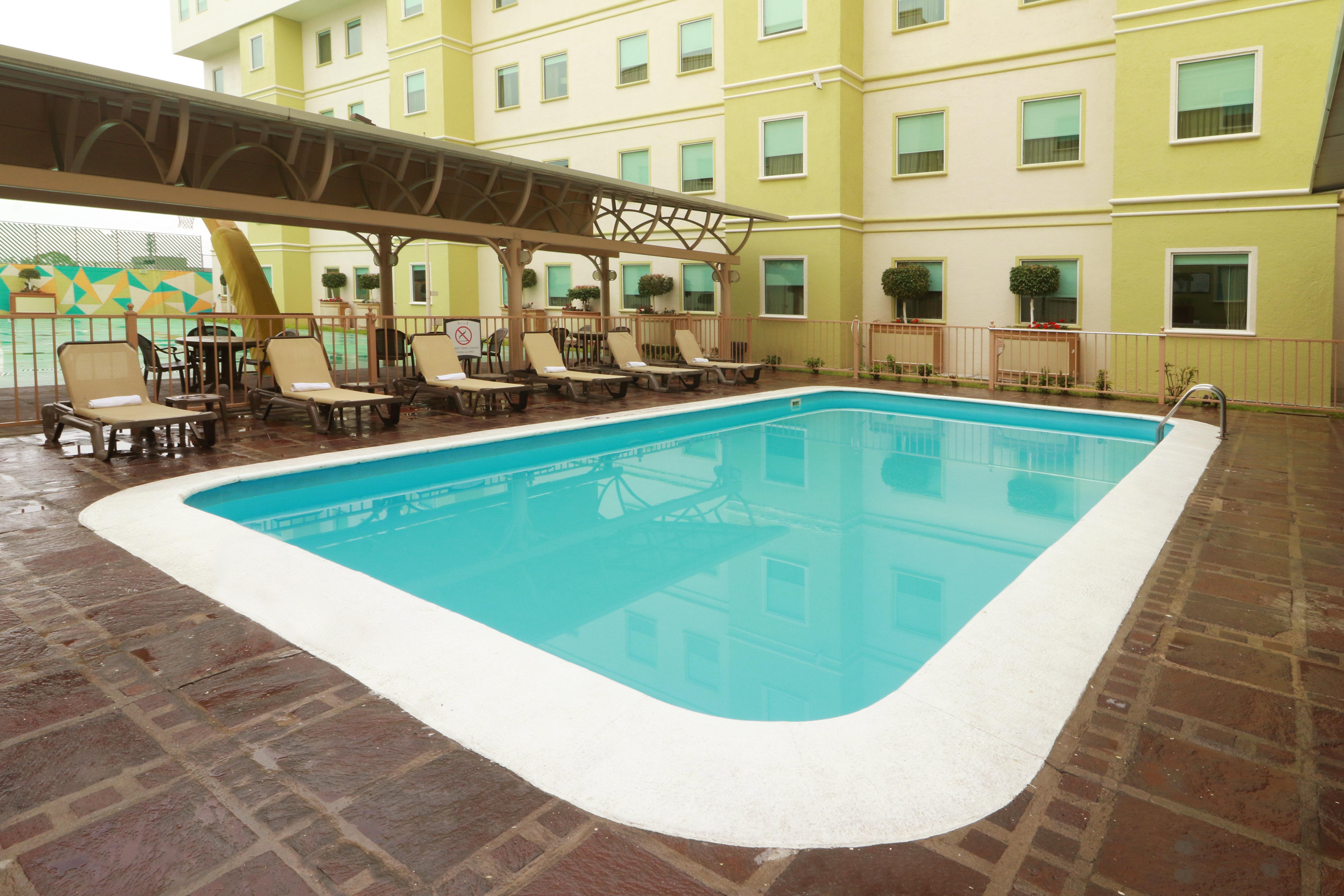 Staybridge By Ihg Hotel